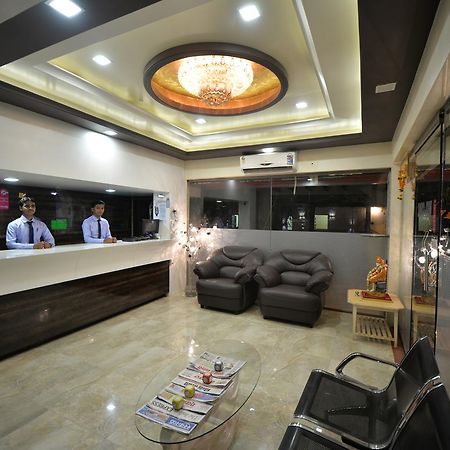 Hotel Radhe Krishna Solapur Exteriér fotografie